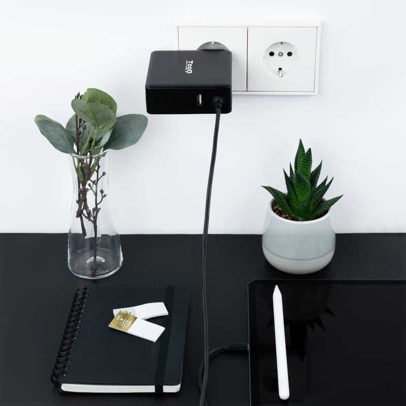 Tooq Cargador portátil conector USB-C 90W - 4